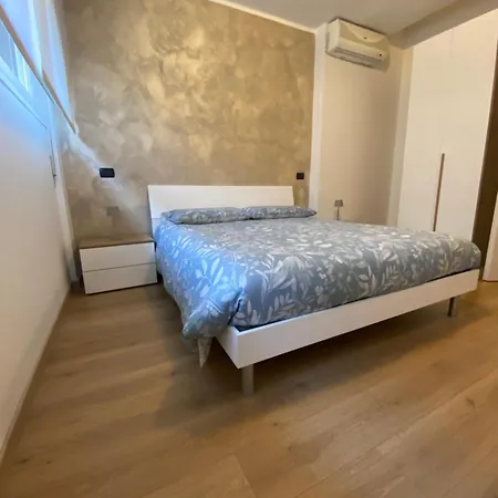 Viale * Tirano